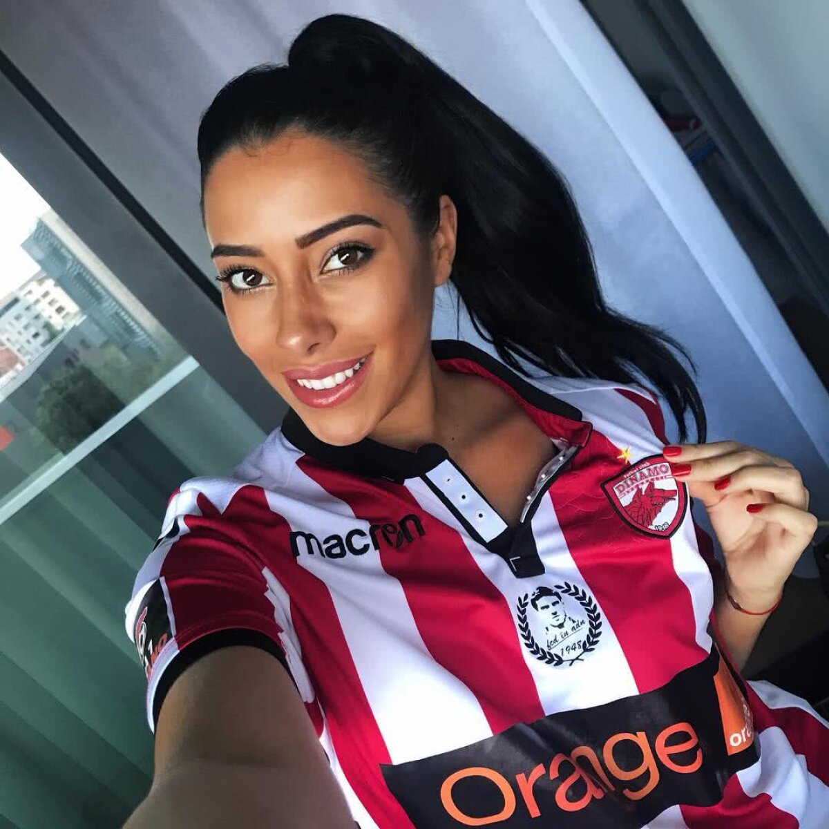 FOTO Iubita lui Salomao, însărcinată și superbă » Bruneta Sara, poreclită "Kim Kardashian", s-a pozat în lenjerie intimă