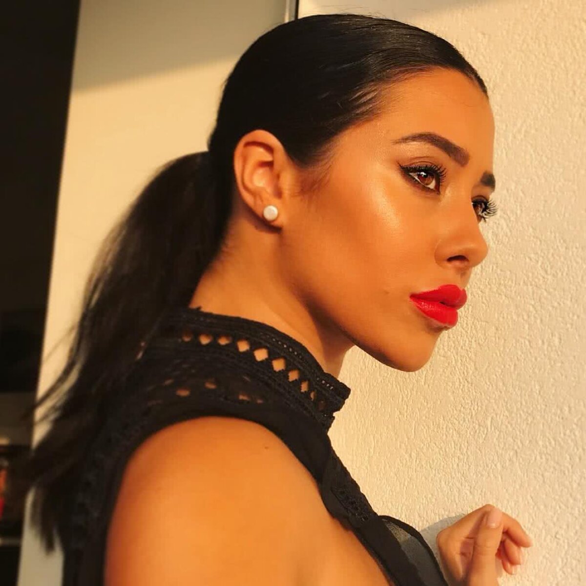 FOTO Iubita lui Salomao, însărcinată și superbă » Bruneta Sara, poreclită "Kim Kardashian", s-a pozat în lenjerie intimă