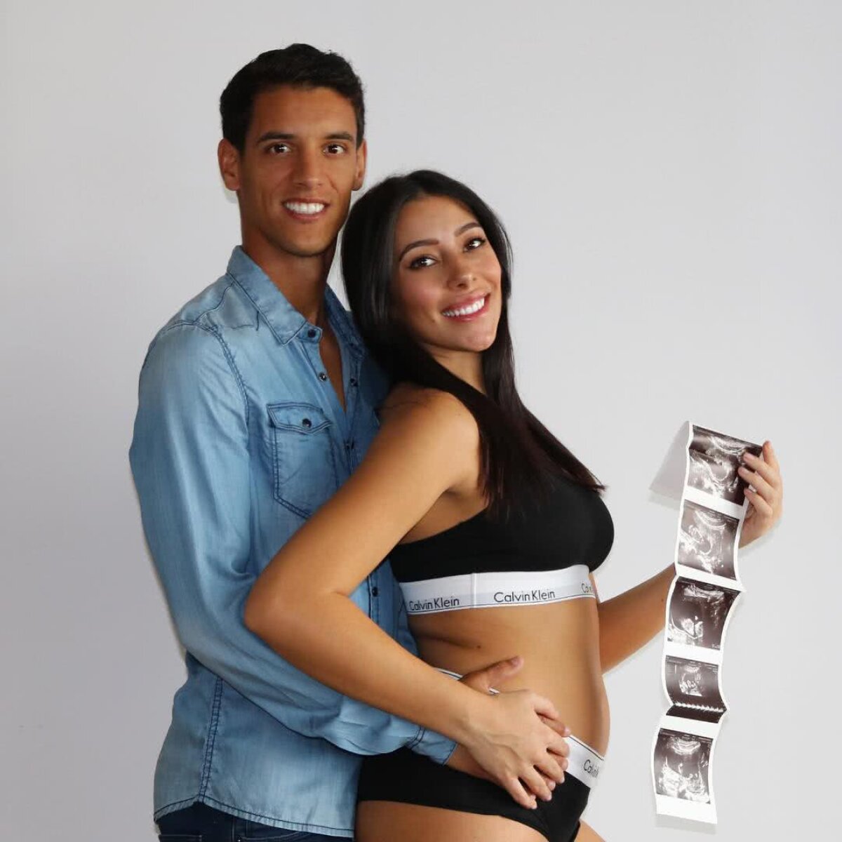 FOTO Iubita lui Salomao, însărcinată și superbă » Bruneta Sara, poreclită "Kim Kardashian", s-a pozat în lenjerie intimă