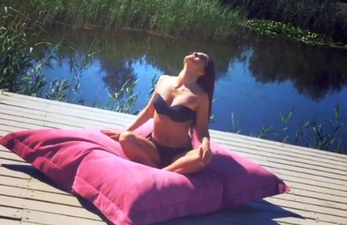 GALERIE FOTO Iuliana e vedetă TV și adoră mașinile puternice! Imagini demențiale cu prezentatoarea de la Antena 1