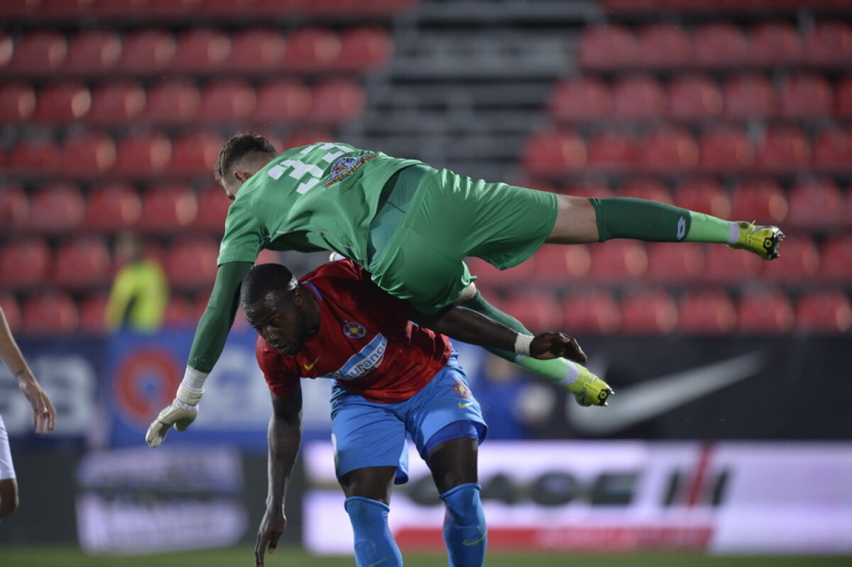 FCSB - CONCORDIA CHIAJNA 0-1 // FOTO + VIDEO Neputință roș-albastră » FCSB a jucat execrabil și a pierdut pe teren propriu cu Chiajna