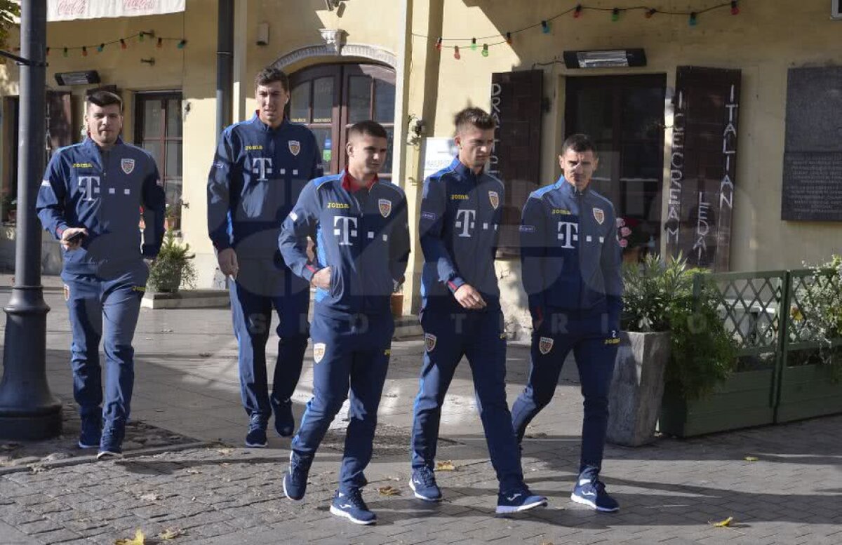 FOTO LITUANIA - ROMÂNIA // Corespondență din Vilnius » "Tricolorii" s-au relaxat în centrul orașului și au fost asaltați de fani