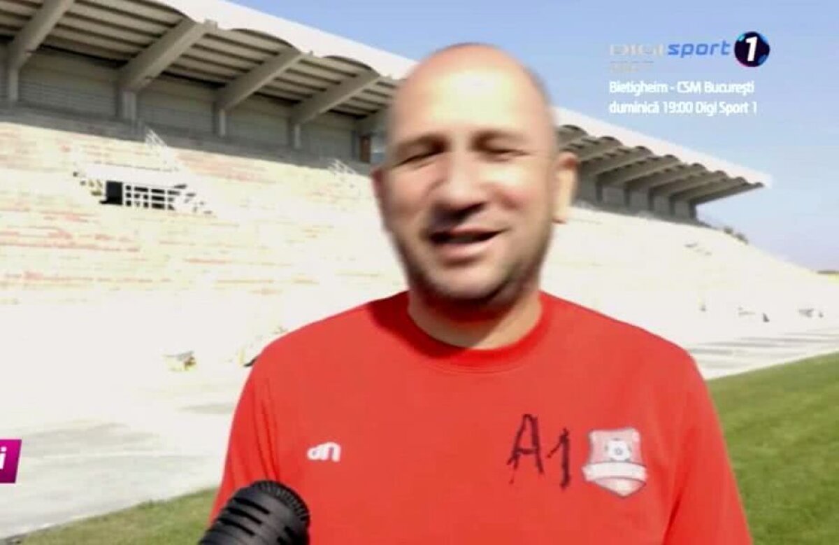 FOTO Imaginea zilei vine de la Sibiu: Miriuță s-a făcut de râs cu tricoul său! » A fost "sabotat"? :) 