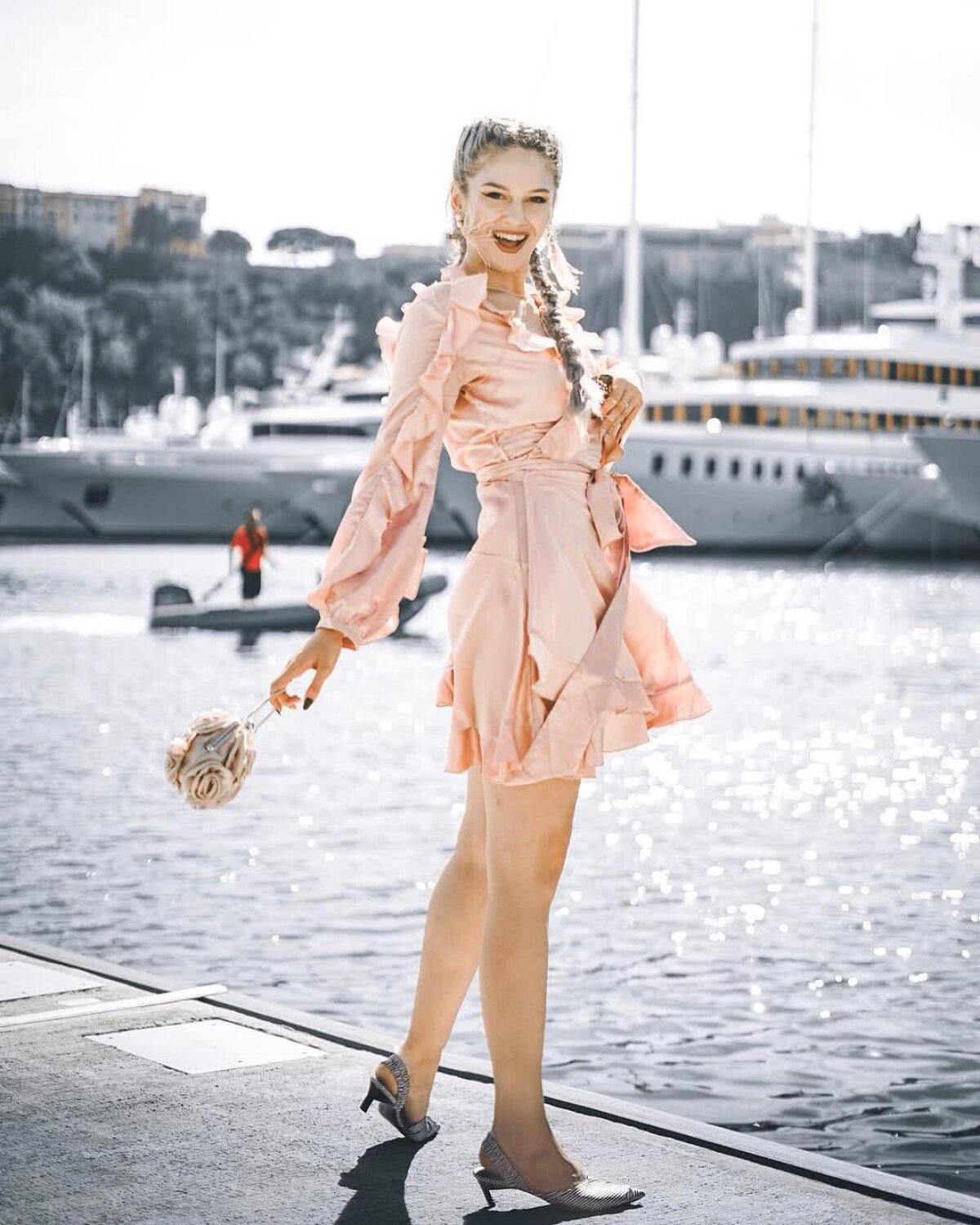 FOTO O vloggeriță cu stil! Marilu Dobrescu are cele mai HOT poze pe Instagram