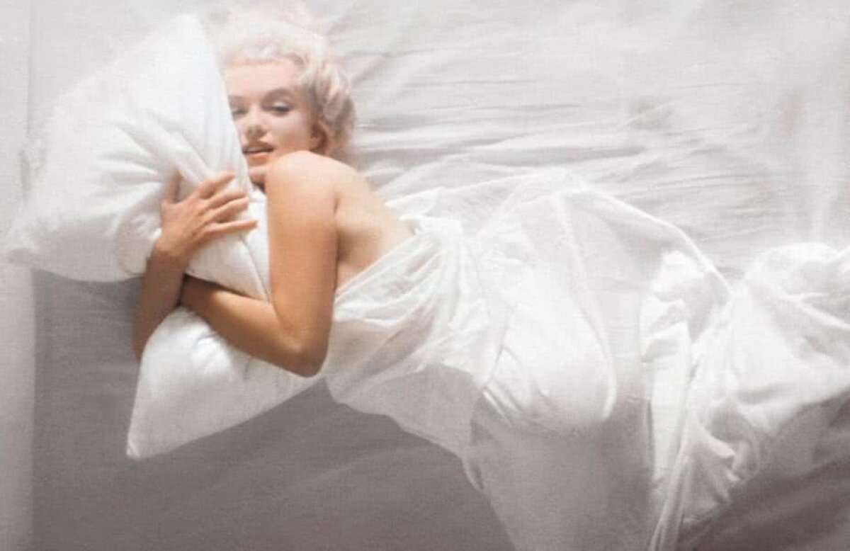 Fotomodele de calibru într-o galerie FOTO cum nu s-a mai văzut! Imagini rare au fost făcute publice