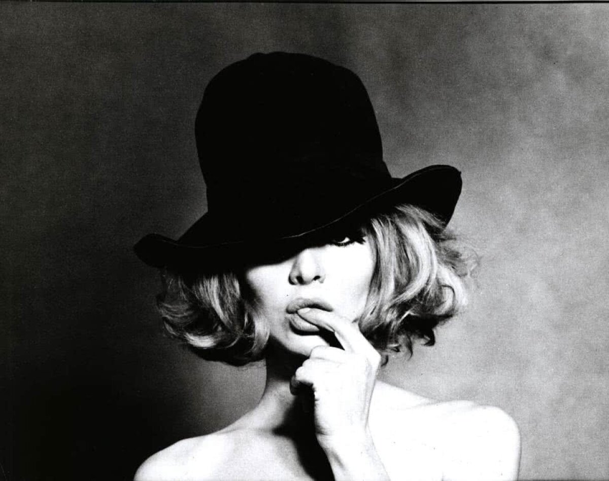 Fotomodele de calibru într-o galerie FOTO cum nu s-a mai văzut! Imagini rare au fost făcute publice