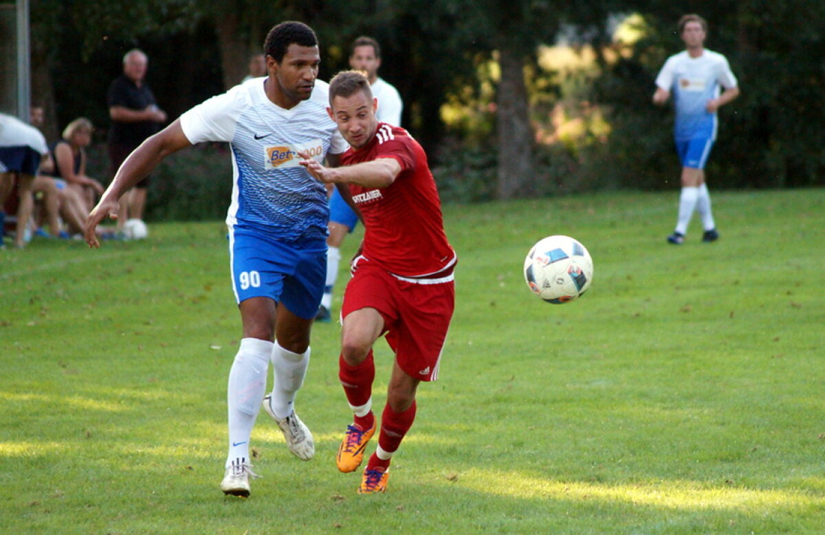 O echipă de români face spectacol în Germania » "Condițiile de aici sunt de L2 în România chiar dacă noi jucăm în L8"