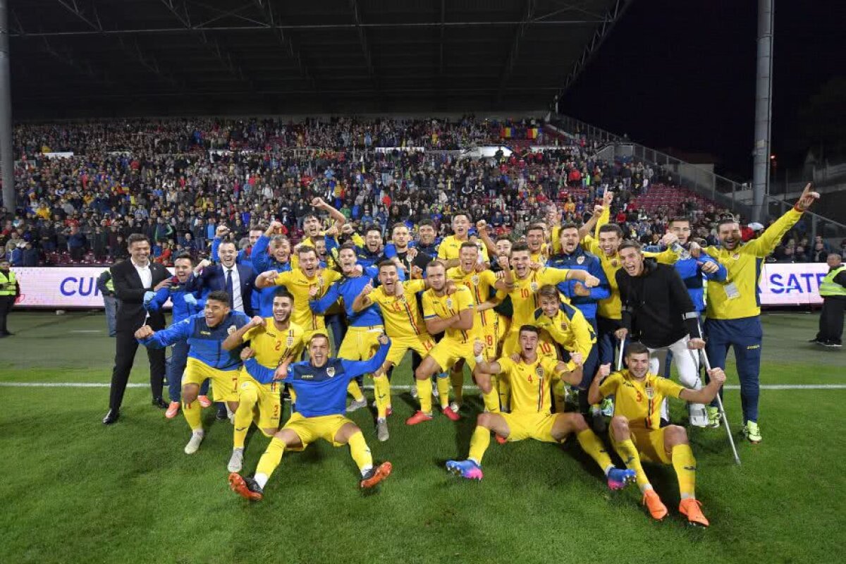 GALERIE FOTO + VIDEO Superimagini cu bucuria "tricolorilor" după victoria magică împotriva Țării Galilor! Ce s-a întâmplat în vestiar 