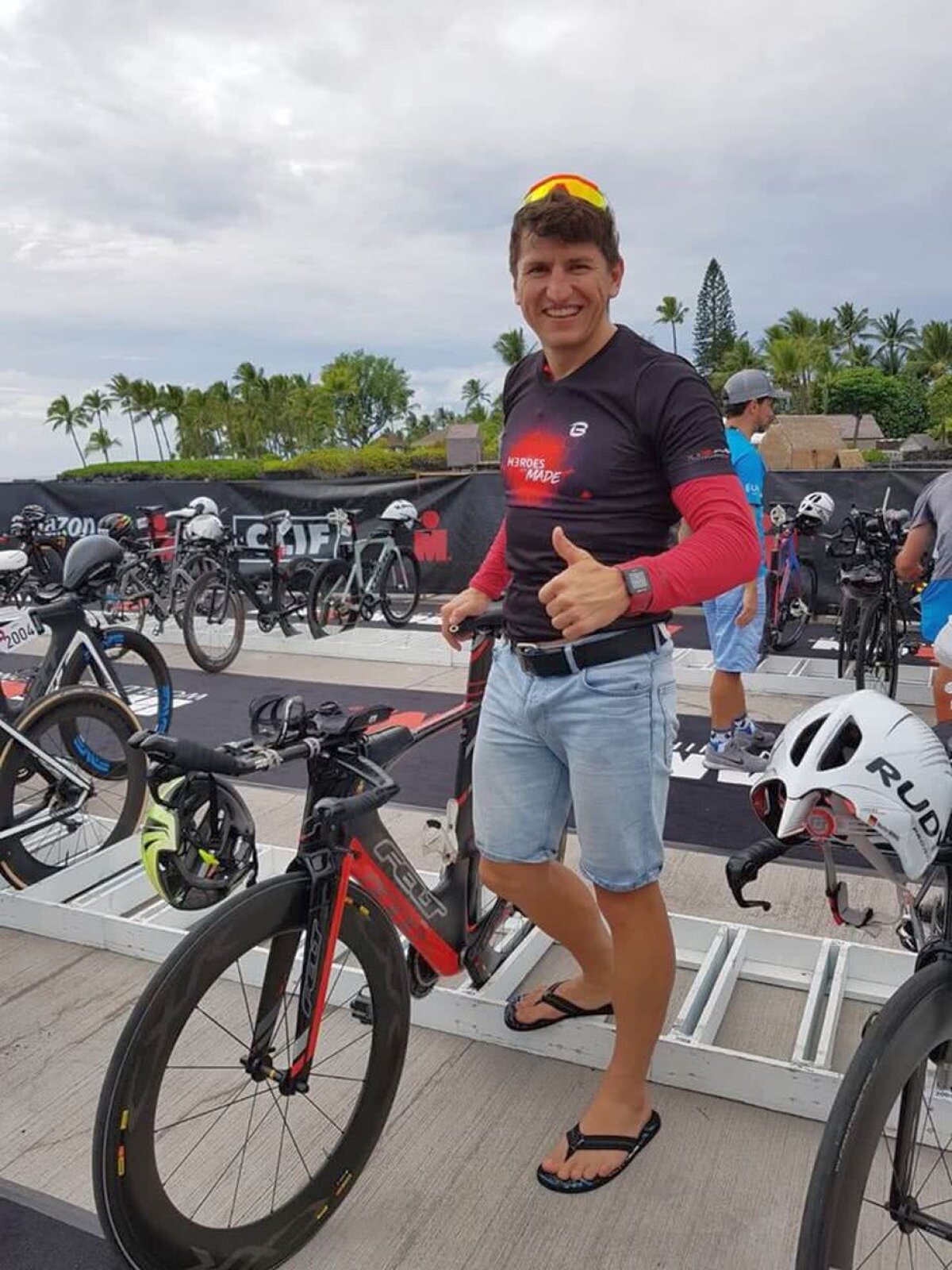 VIDEO+FOTO Ziua cea mai mare la Kona » Mihai Vigariu dezvăluie atmosfera din jurul Campionatul Mondial de Full IronMan, unde va lua startul astăzi, de la ora 20:05