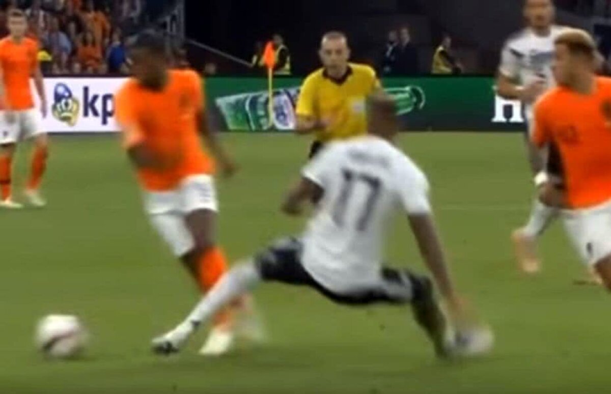 Să râdem cu Boateng! Neamțul pus în fund de Wijnaldum, la fel cum a fost umilit de Messi! Tot într-un 0-3!