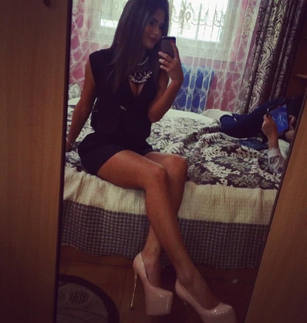 GALERIE FOTO În top pe toate planurile! Iubita lui Drăguș face senzație pe Instagram cu pozele pe care le postează: "My perfect love" 