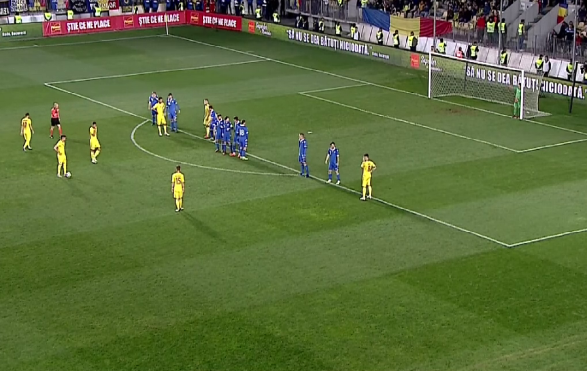 ROMÂNIA U21 - LIECHTENSTEIN U21 // FOTO Nici Buffon în zilele lui bune n-o apăra p-asta! Gol fantastic reușit de Ianis Hagi + Reacția tatălui său 
