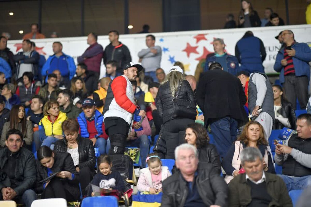 FOTO Atmosferă de sărbătoare la Ploiești! Stadionul full într-un meci care ne-a dus la EURO 2019 după 20 de ani