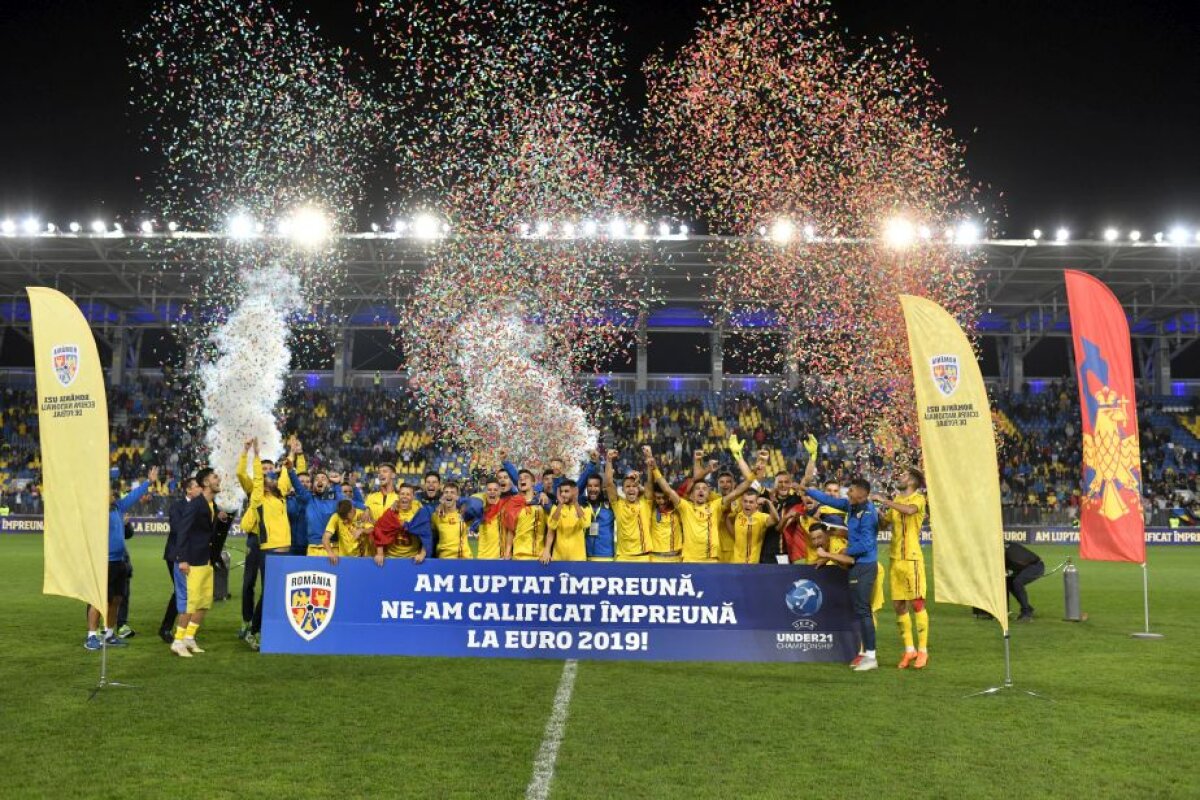 VIDEO ROMÂNIA U21 LA EURO 2019 // Bucurie fără margini pentru naționala mică după o calificare istorică! Jucătorii și Rădoi au sărbătorit cu fanii