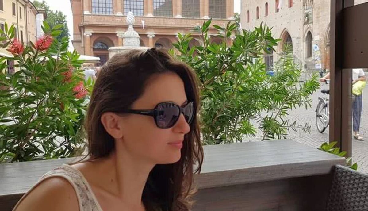 FOTO Răzvan Burleanu și-a luat iubita la meciul României U21 » Imagini inedite: cum arată partenera președintelui de la FRF