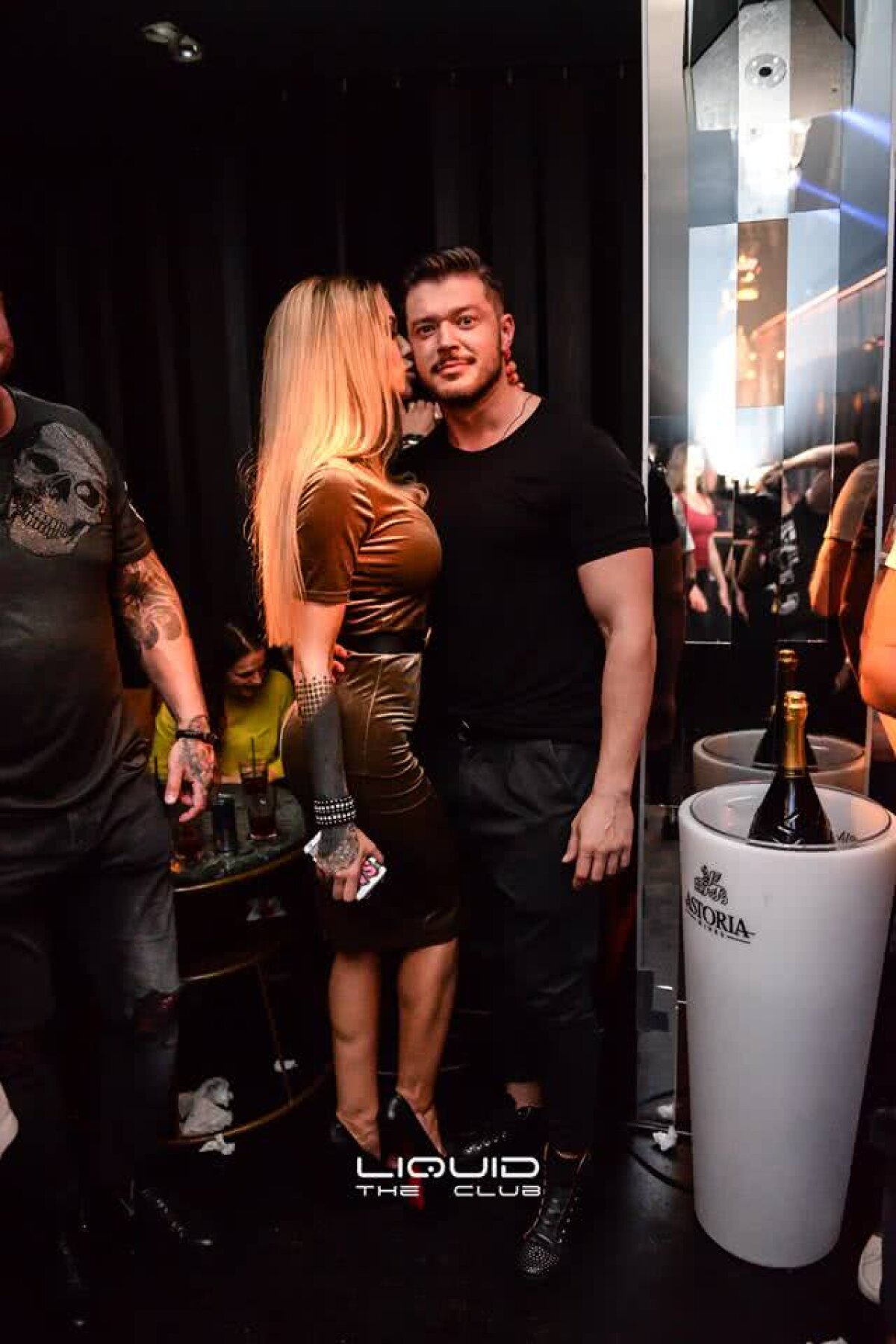 FOTO Și-a găsit o nouă Bianca Drăgușanu!? Victor Slav surprins în ipostaze tandre cu o blondă leită Biancăi