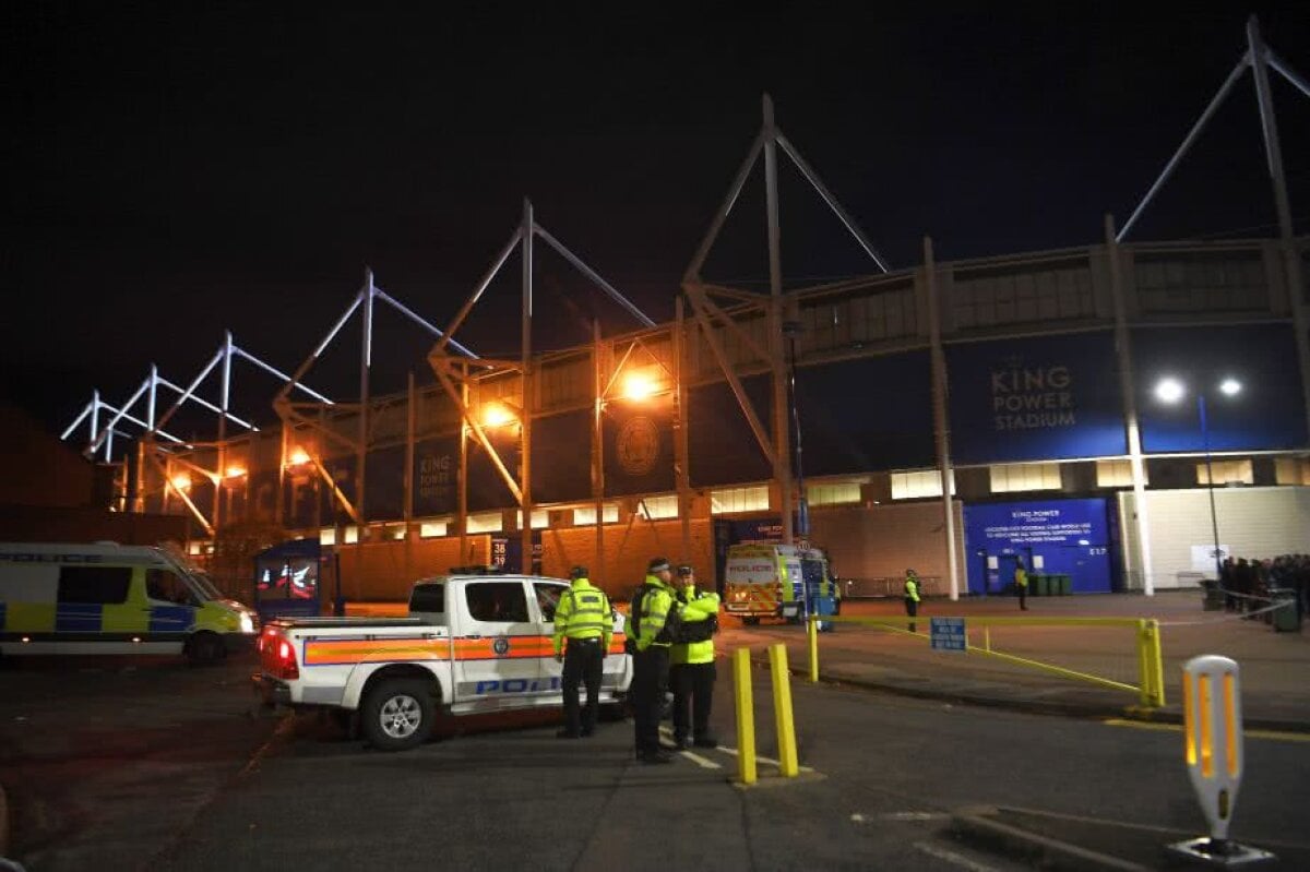 UPDATE // VIDEO+FOTO ȘOCANT! Tragedie la Leicester: patronul clubului și alte 4 persoane au murit  » Imagini impresionante cu pelerinajul de la stadion