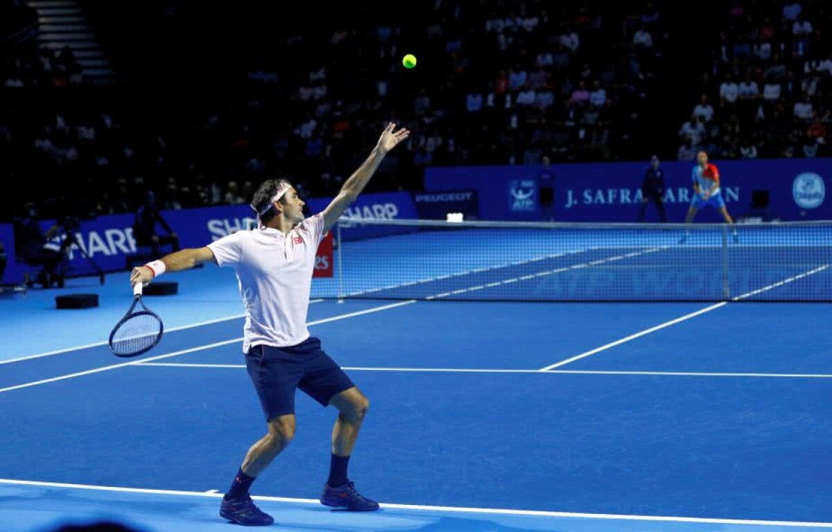 MARIUS COPIL - ROGER FEDERER // VIDEO + FOTO Copil viteaz: Marius a pierdut finala de la Basel cu Federer, chiar dacă a făcut un meci curajos, iar în unele momente a fost peste marele Roger