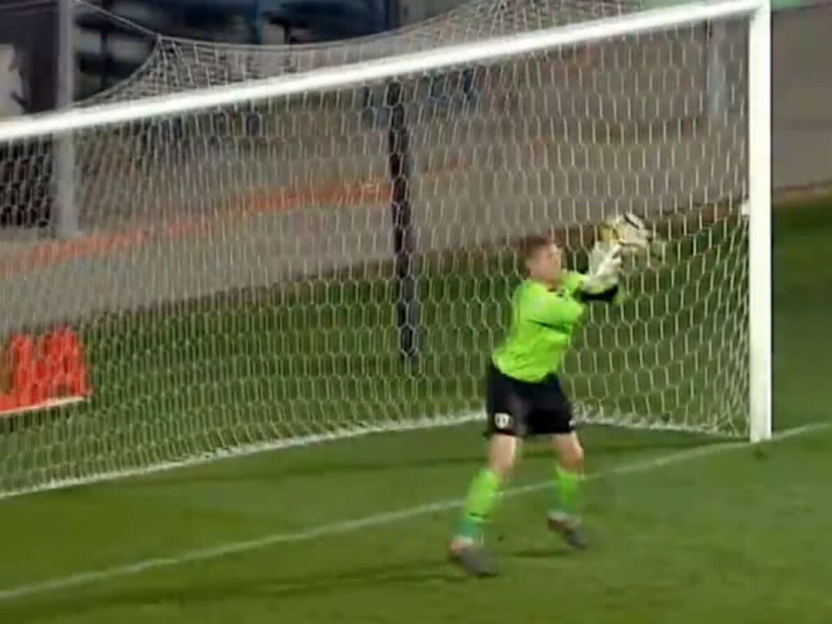 VIDEO + FOTO Petrolul - Farul » Două gafe ANTOLOGICE în decurs de doar 4 minute: Tordai din nou în centrul atenției 