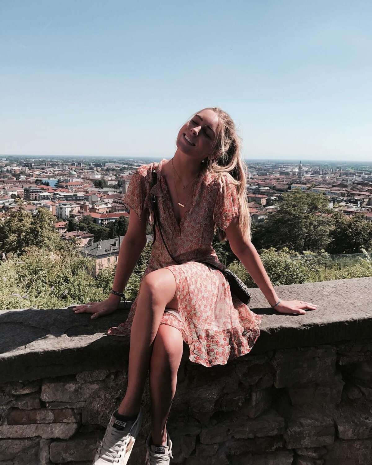 FOTO Fata lui Figo e model! Daniela își arată formele sexy în pictoriale incendiare