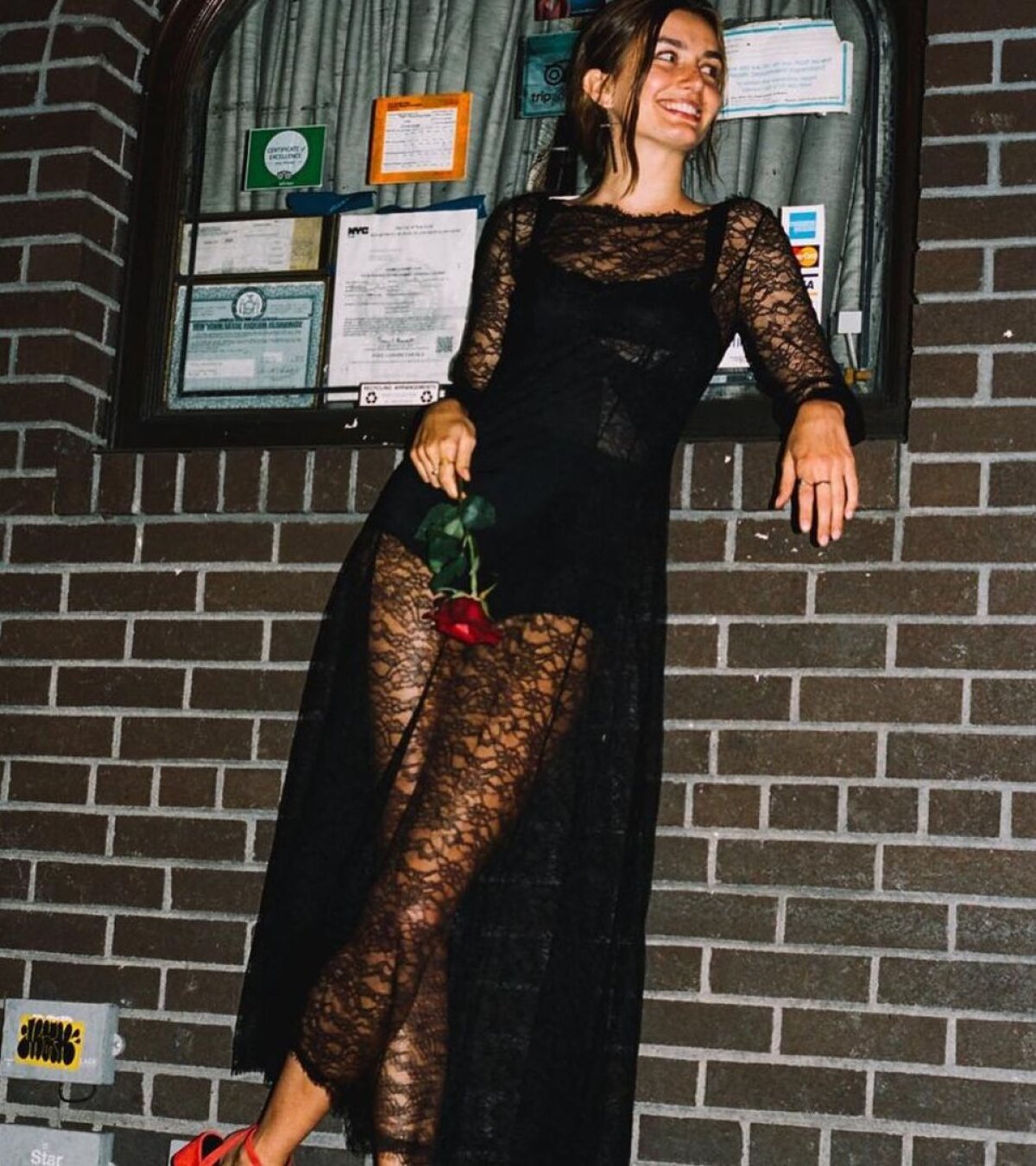 FOTO Parfum de divă! Andreea Diaconu ține capul de afiș în publicațiile internaționale: imagini HOT!