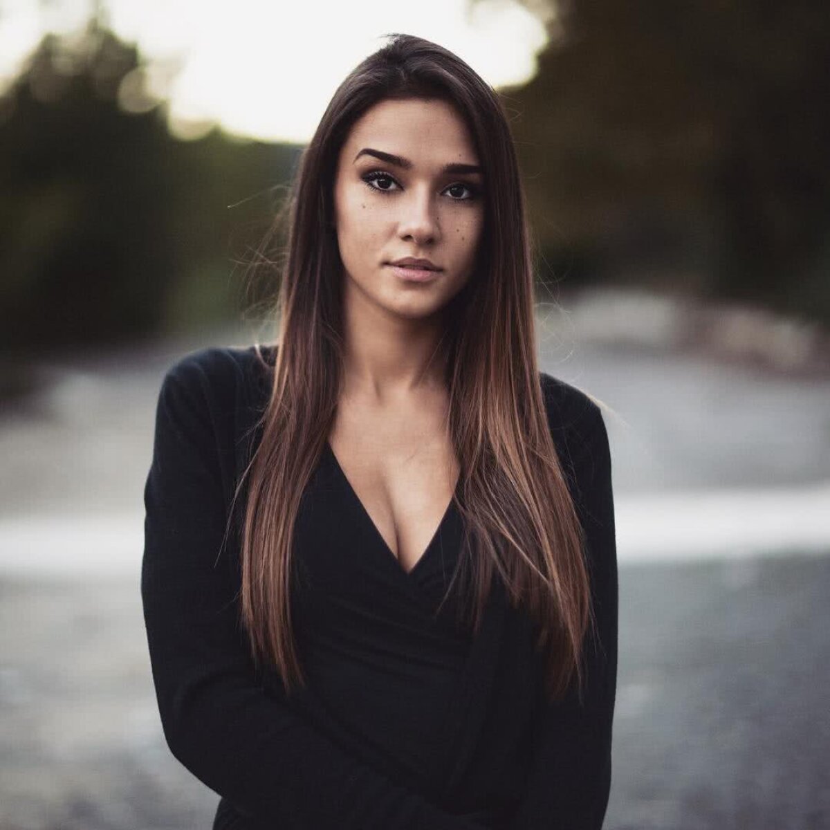 GALERIE FOTO Imagini provocatoare! O moldoveancă se iubește cu un star de la Inter Milano