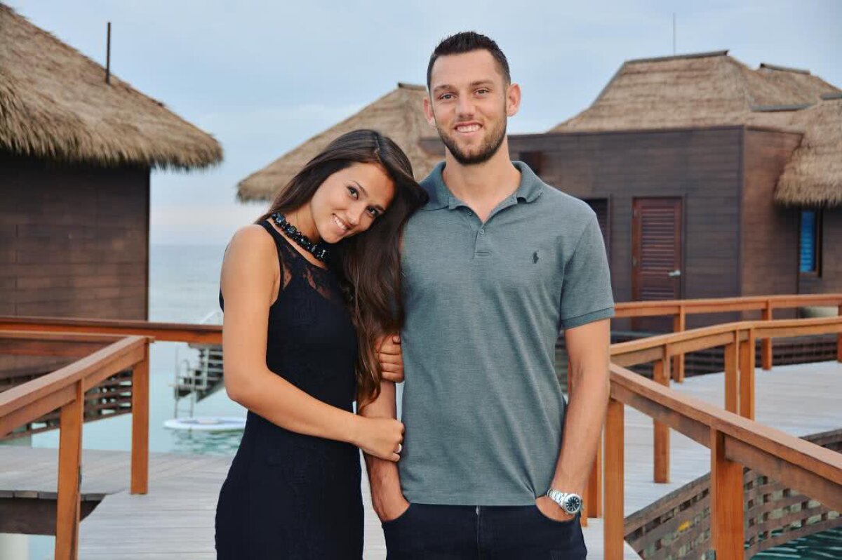 GALERIE FOTO Imagini provocatoare! O moldoveancă se iubește cu un star de la Inter Milano