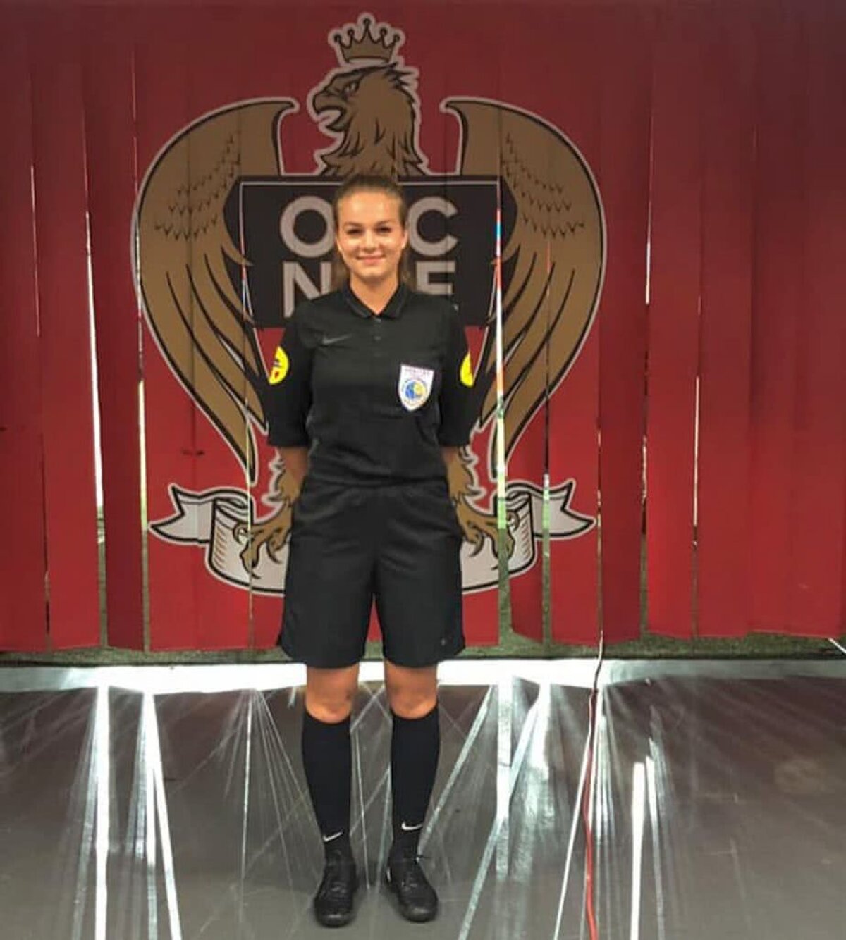 GALERIE FOTO O româncă de 23 de ani visează să ajungă arbitru FIFA pe listele Franței!