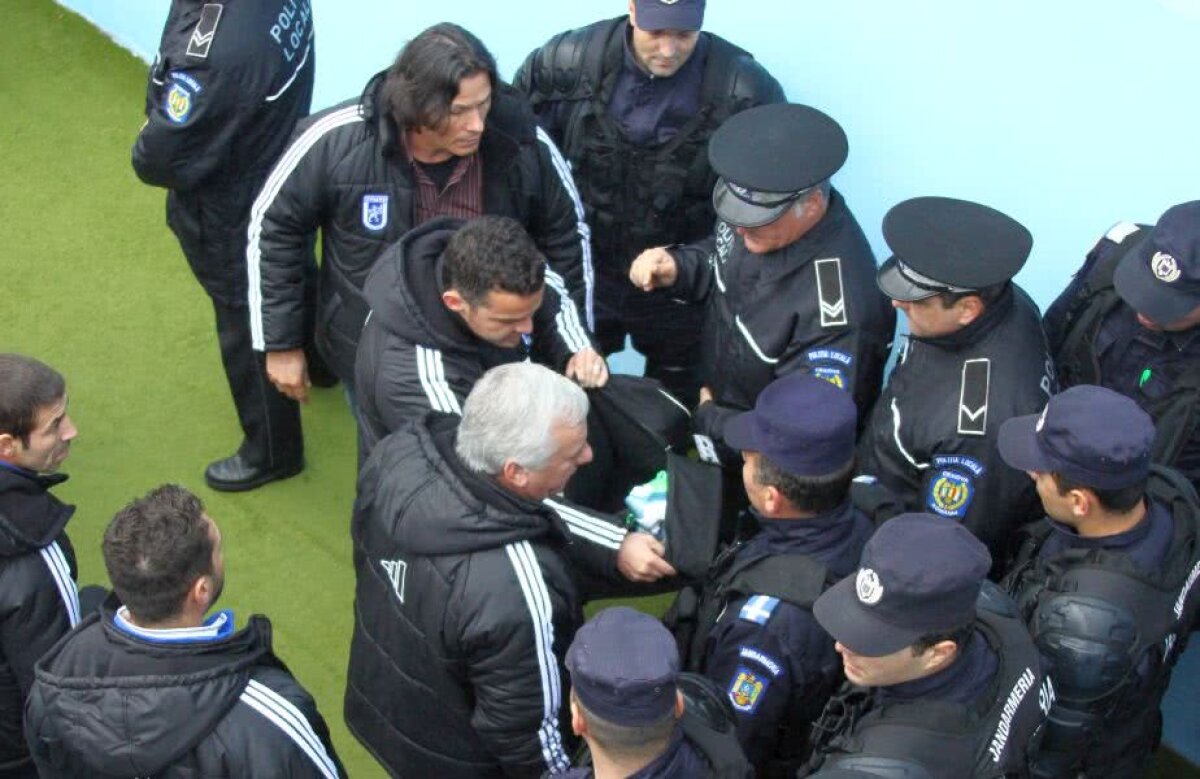 S-a întors circul în Bănie! Șefii lui CS U Craiova râd de rivala FC U și de Peluza Sud înaintea duelului de vineri din Liga a 3-a » A venit și replica lui Mititelu