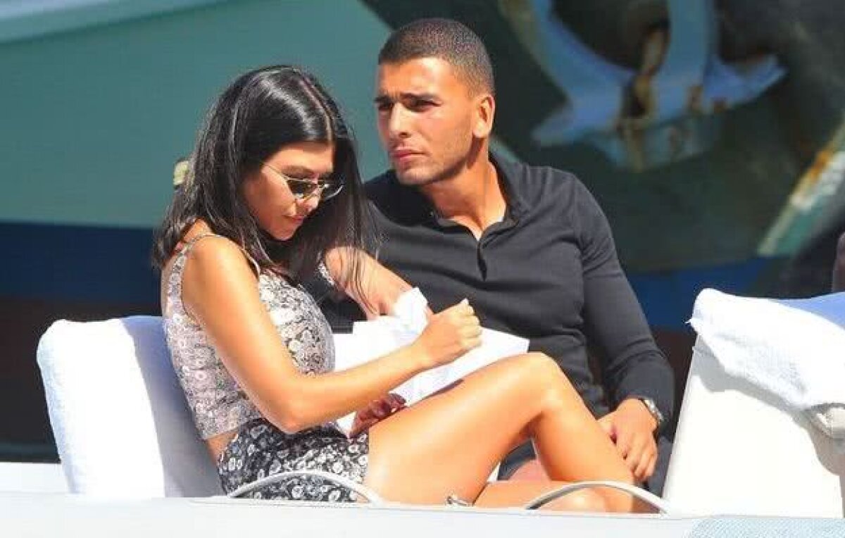 FOTO Kourtney Kardashian a pozat SUPER HOT, dar fanii ei au observat un alt detaliu de fundal care a devenit VIRAL