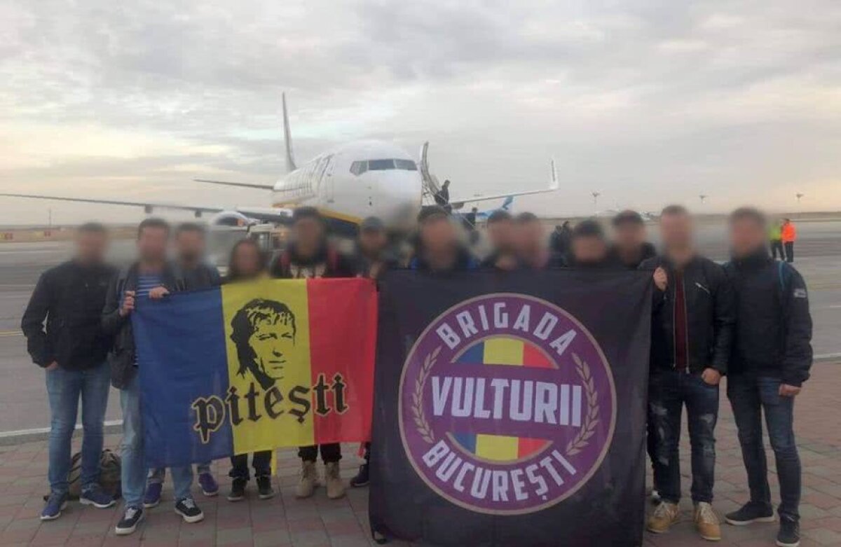 FOTO Protest inedit în Liga a 2-a: "FRF și televiziunile - groparii pasiunii!"