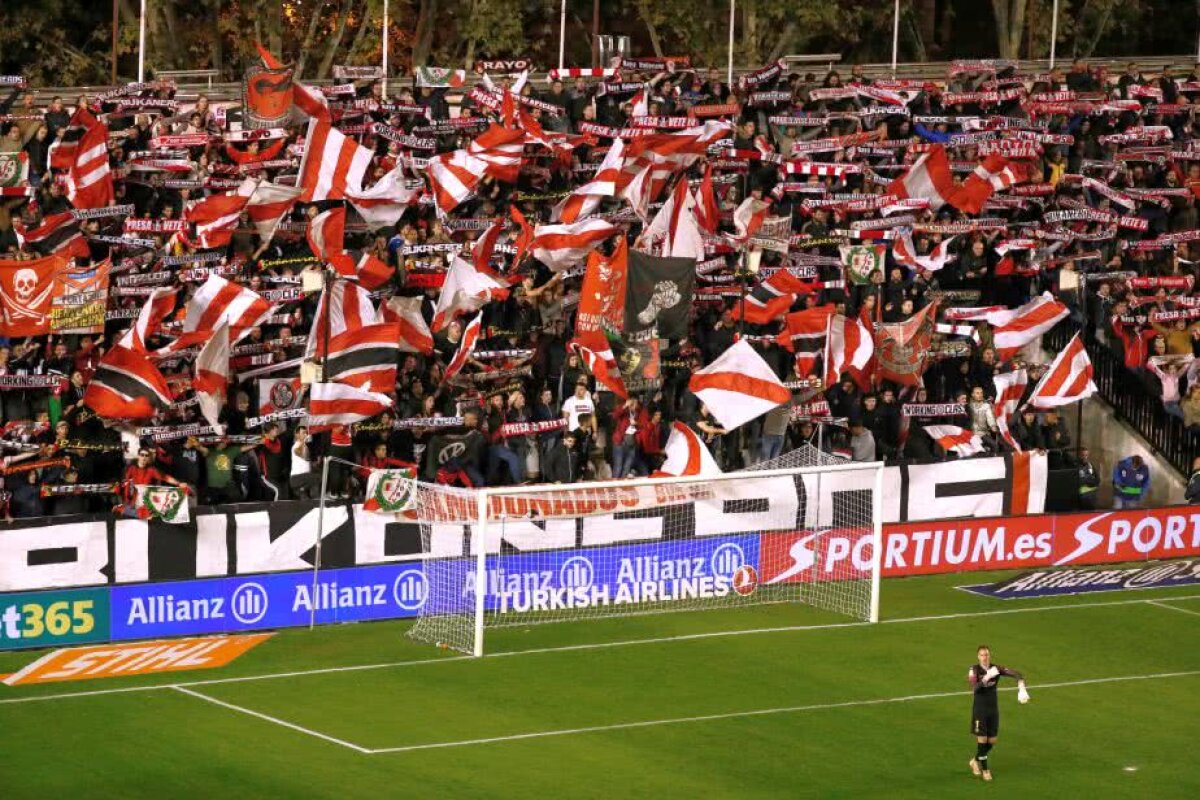 FOTO Revenire fulminantă pentru FC Barcelona în meciul cu Rayo Vallecano! Catalanii au întors scorul în ultimele minute 