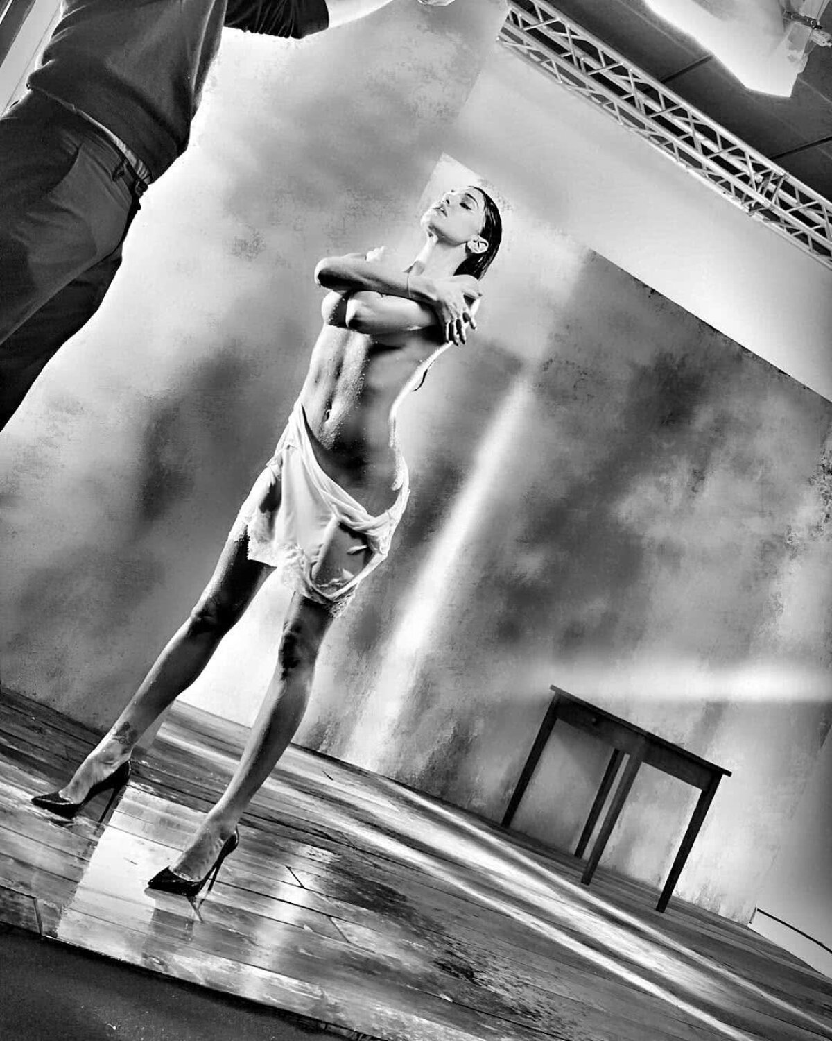 FOTO Dragoste sub panou » Belen Rodriguez continuă să facă ravagii printre sportivi