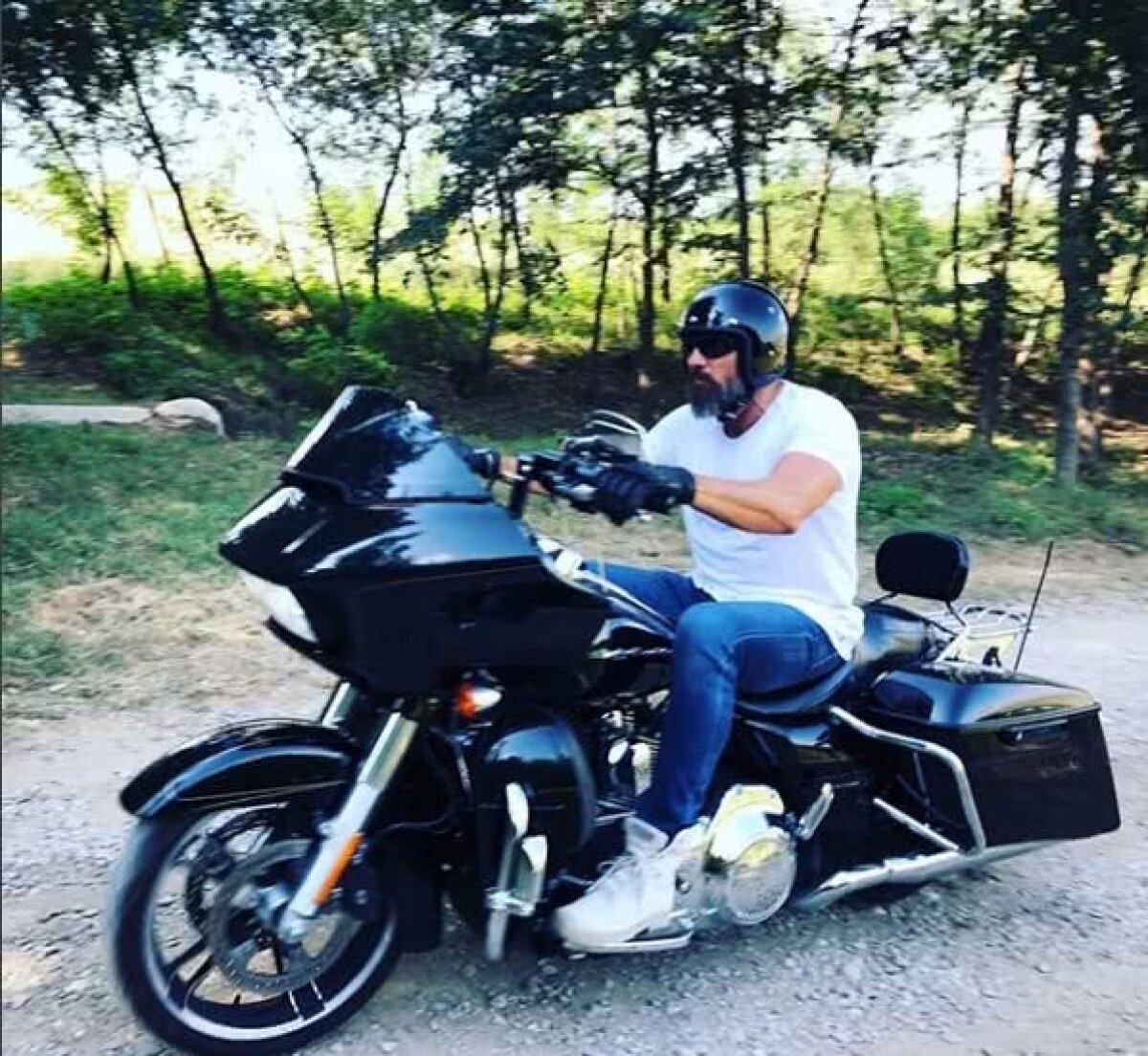FOTO Instasport // Old-school "Arnold" » Bogdan Stelea își expune pasiunile pe Instagram: motociclism, trabucuri, modă