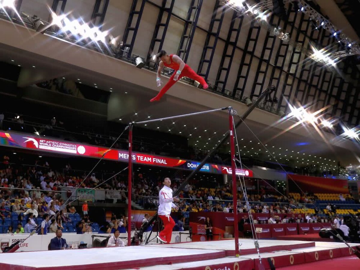 FOTO Ocolul aparatelor în zece zile » Fotografii speciale de la Campionatele Mondiale de gimnastică