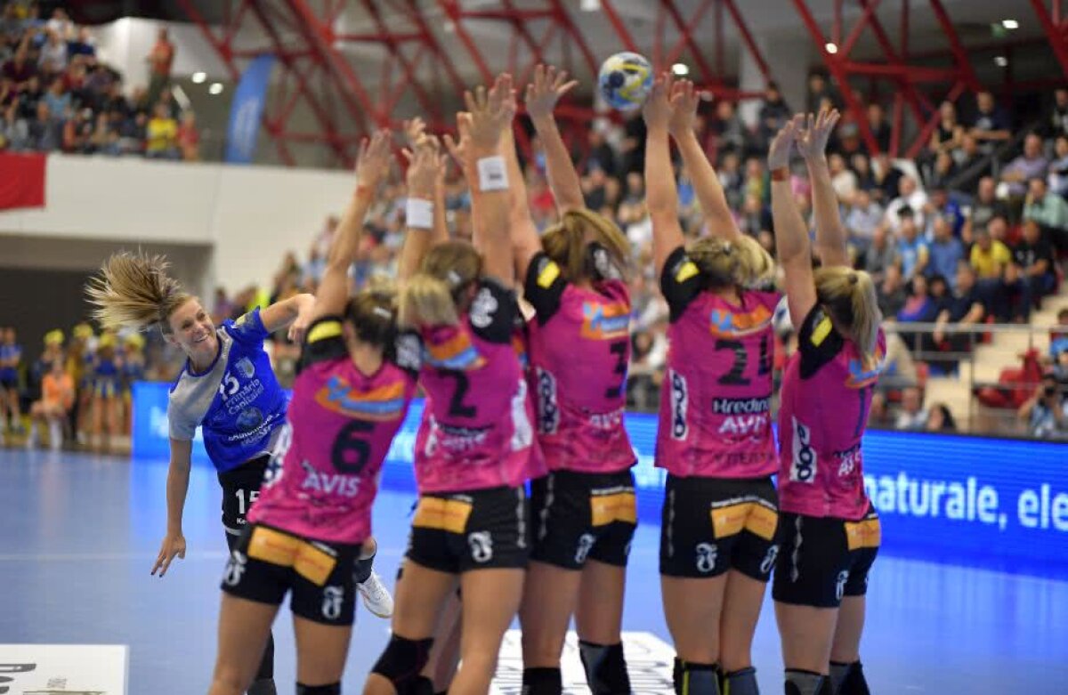 CSM BUCUREȘTI - KRISTIANSAND // VIDEO + FOTO "Tigroaice" sau "pisicuțe"? CSM București a făcut o partidă îngrozitoare și a pierdut la 5 goluri cu cea mai slabă echipă din grupă