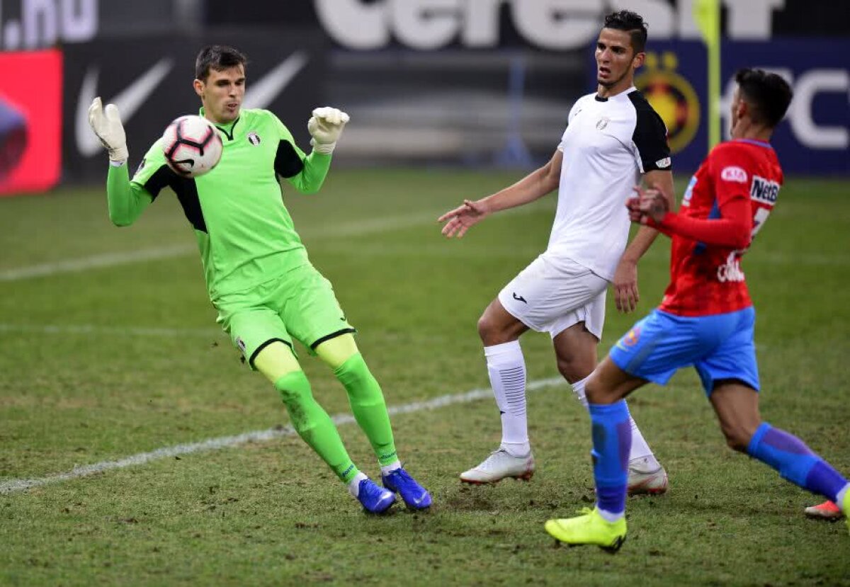 VIDEO+FOTO » Moruțan îl mai ține pe Dică la FCSB! Roș-albaștrii se impun cu Astra, 1-0, și continuă lupta cu CFR Cluj