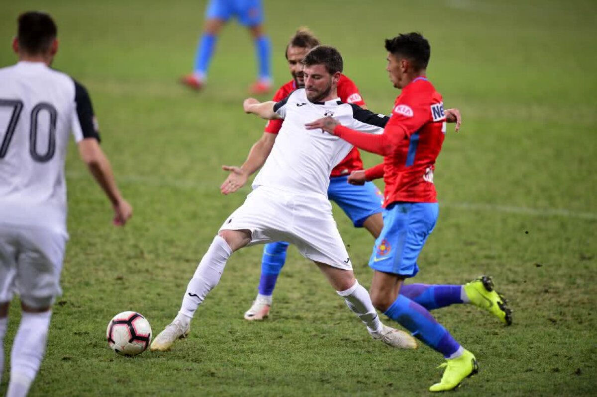 VIDEO+FOTO » Moruțan îl mai ține pe Dică la FCSB! Roș-albaștrii se impun cu Astra, 1-0, și continuă lupta cu CFR Cluj