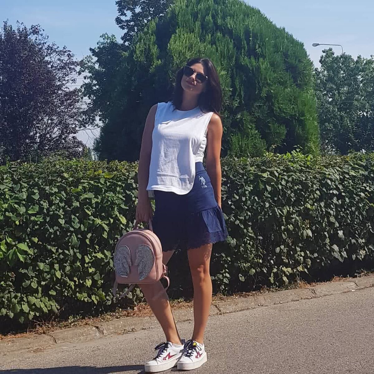 FOTO Sport la domiciliu » Superba Ellie White se antrenează doar acasă: ”Intram pe Youtube și mă inspiram”