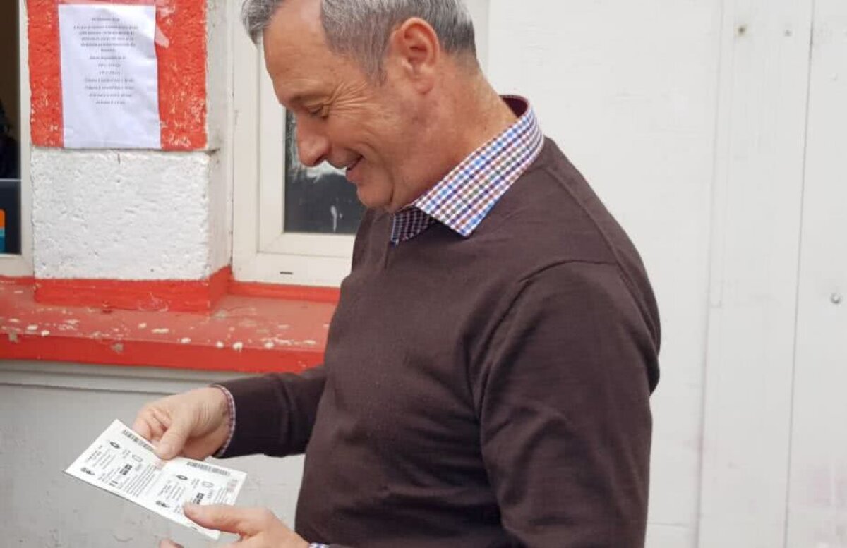 VIDEO+FOTO Rednic, declarații surprinzătoare la casele de bilete: "Luana va fi conducător de club" + Două achiziții prezentate azi