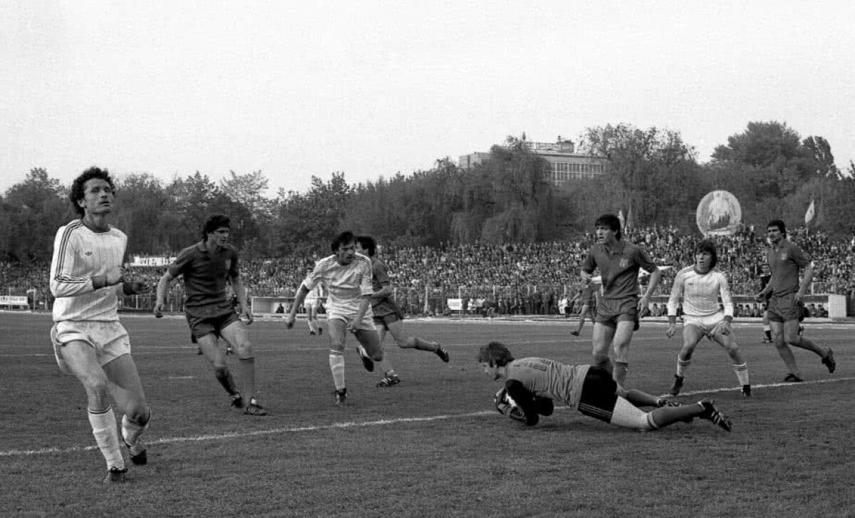 GALERIE FOTO Arena Națională, a 9-a casă pentru Derby de România » Cele 8 stadioane care au găzduit cel mai tare meci din fotbalul românesc, din 1948 până în prezent