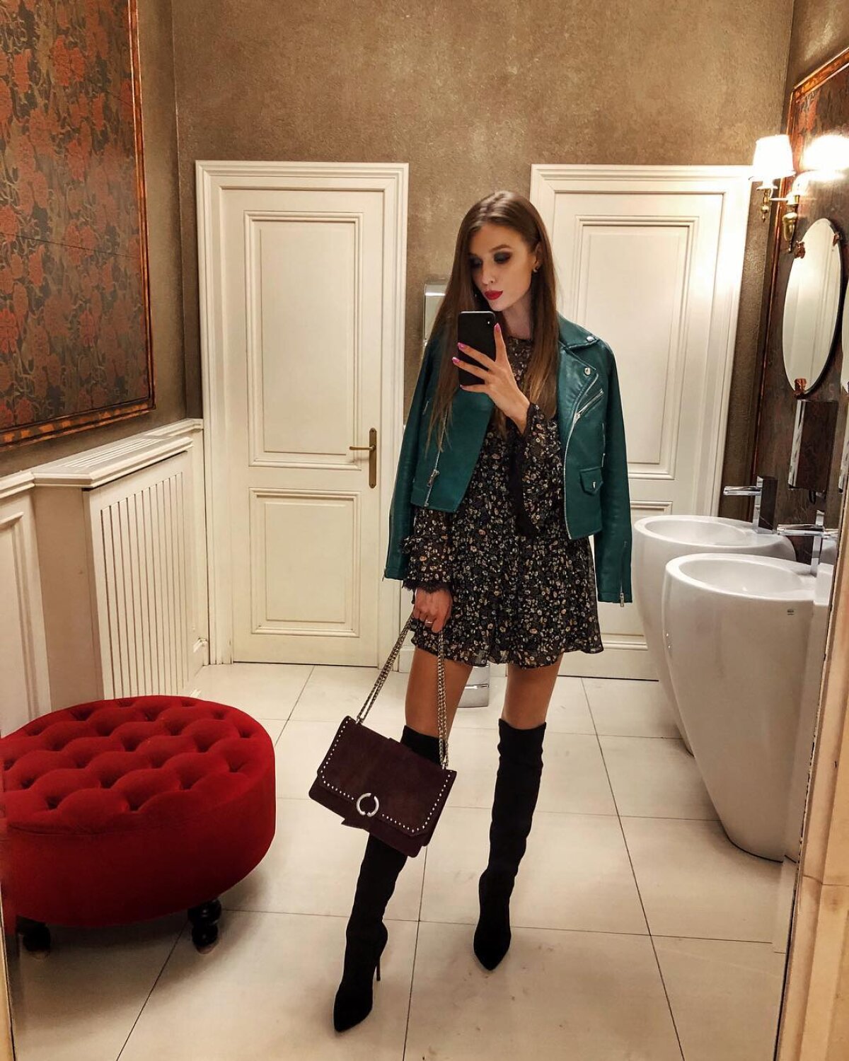 GALERIE FOTO Superba Diana! Un fotbalist din Liga 1 are lângă el o iubită foarte frumoasă cu o voce de aur