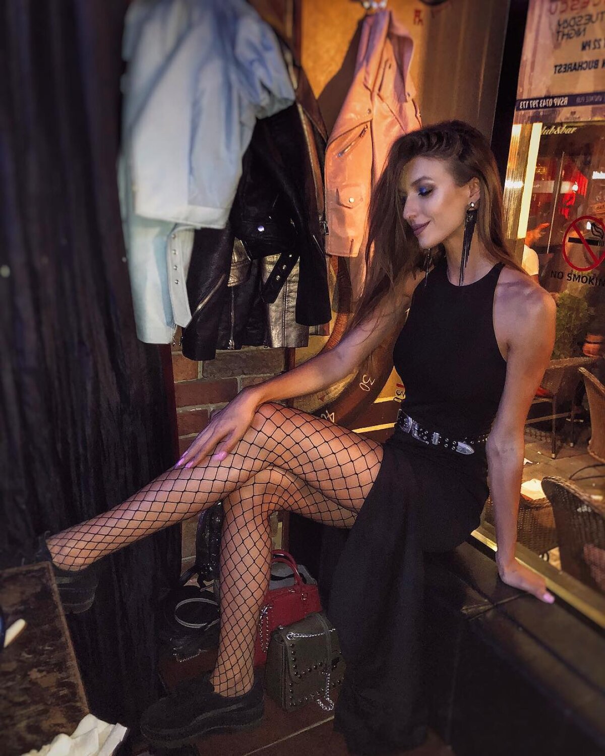 GALERIE FOTO Superba Diana! Un fotbalist din Liga 1 are lângă el o iubită foarte frumoasă cu o voce de aur