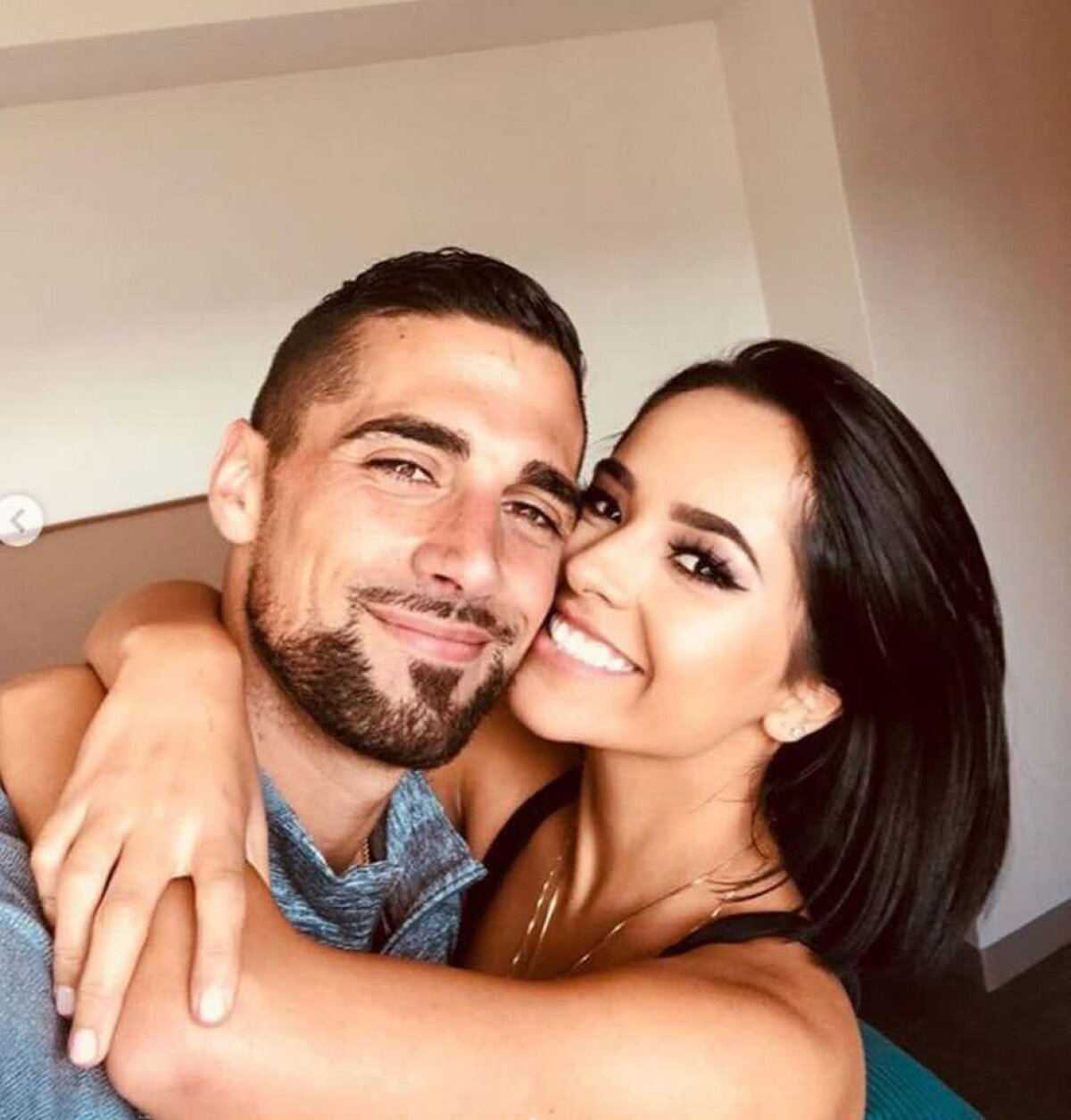 GALERIE FOTO Superhot » Becky G, una dintre cele mai sexy cântărețe, se iubește cu un fotbalist! 