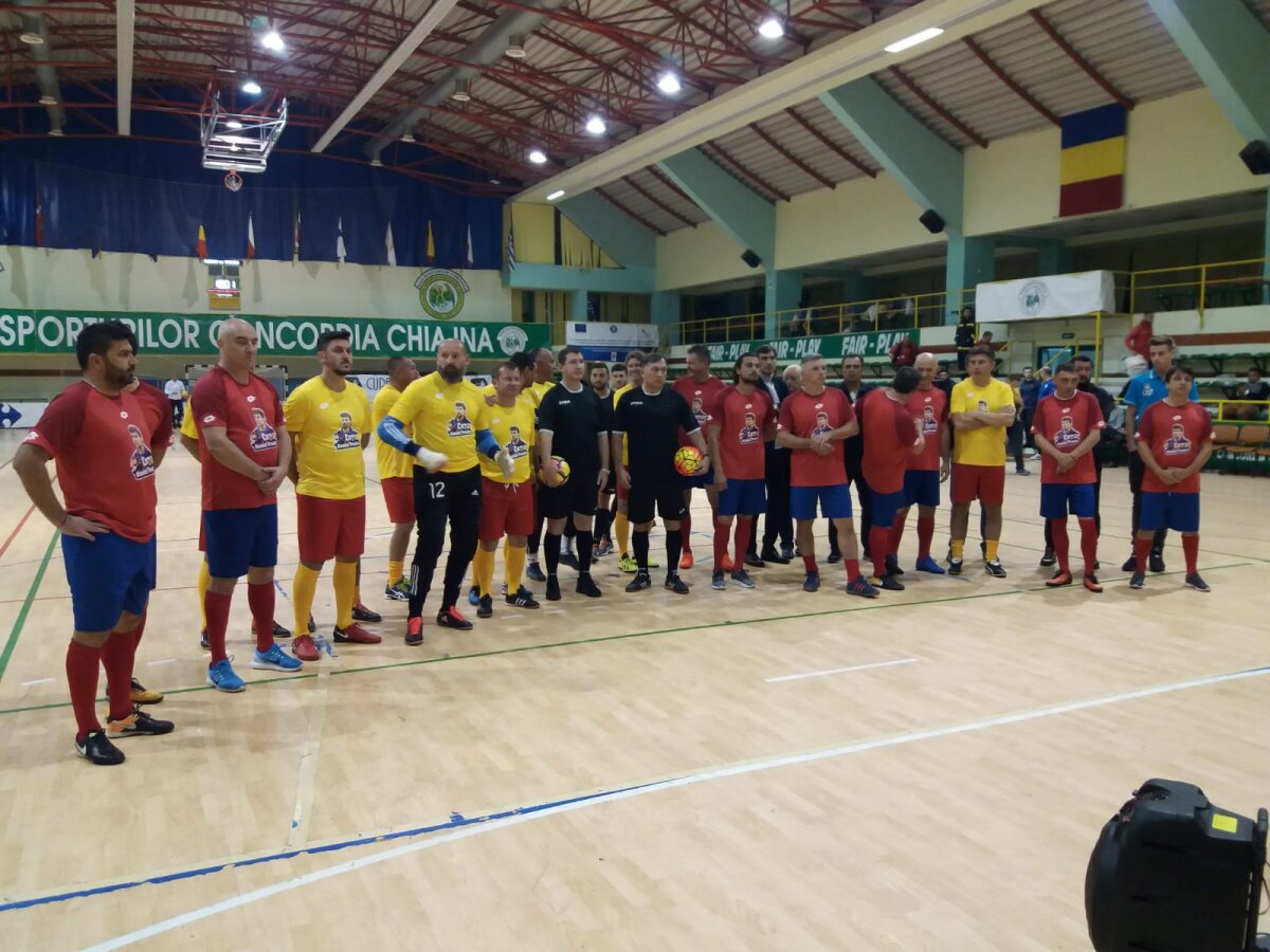 VIDEO + FOTO Meci demonstrativ în memoria lui Didi Prodan » Steaua vs legendele României cu Lăcătuș, Prunea, Pancu sau Lupescu pe teren