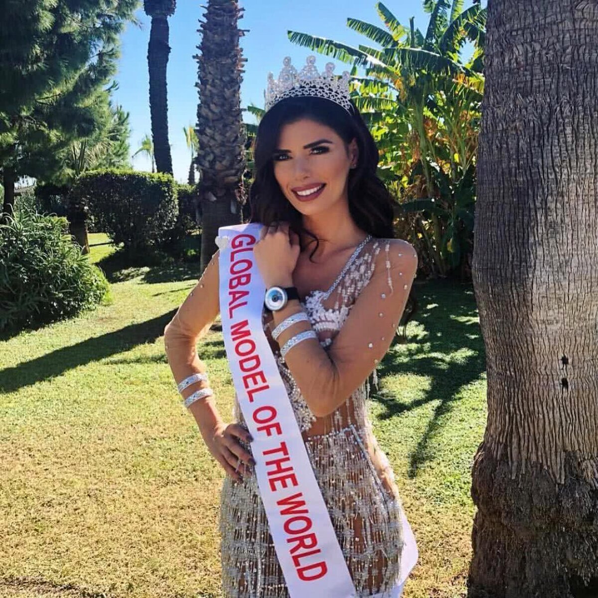FOTO Dezvăluiri de culise ale româncei care a câștigat un concurs internațional de Miss » Cum s-a îndrăgostit: ”Important e să fii om, înainte de toate”