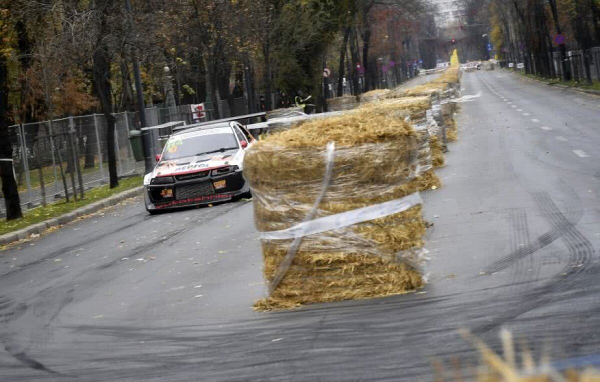 GALERIE FOTO + VIDEO E zi de raliu în București » Sute de cai putere fac spectacol la Campionatul Naţional de Super Rally, pe bulevardul Kiseleff!