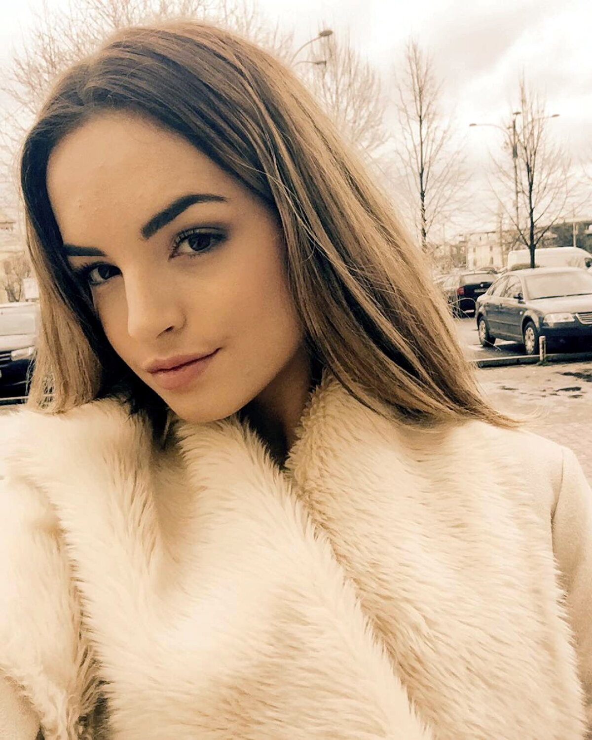 GALERIE FOTO INCENDIARĂ Artista de doar 19 ani care incendiază internetul: "Sportul e viață, sănătate și sursa ambiției mele!"