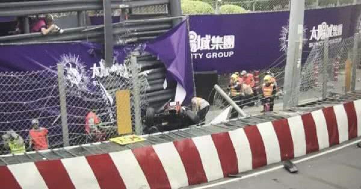 VIDEO + FOTO UPDATE Accident ÎNFIORĂTOR în Formula 3 » 5 persoane rănite: pilotul, fractură de coloană 