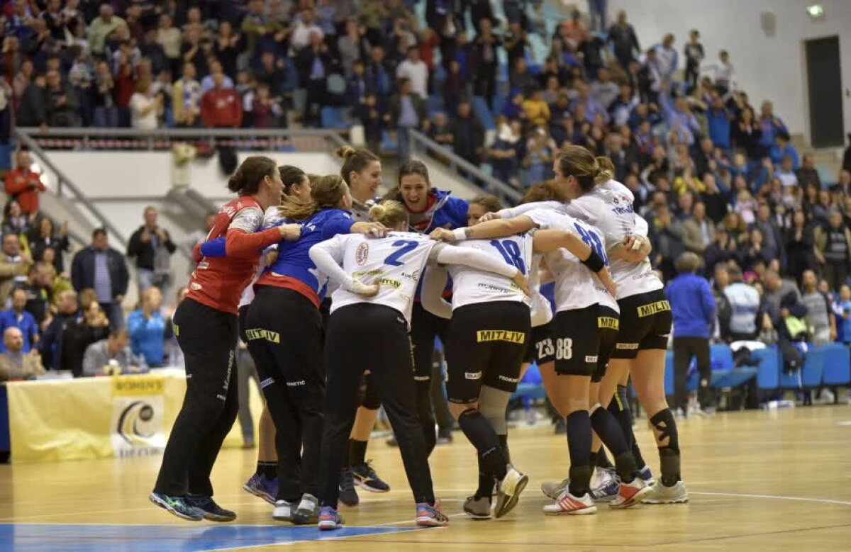 GALERIE FOTO Calificare! Decimată de accidentări, SCM Craiova a luptat eroic și e din nou în grupele Cupei EHF